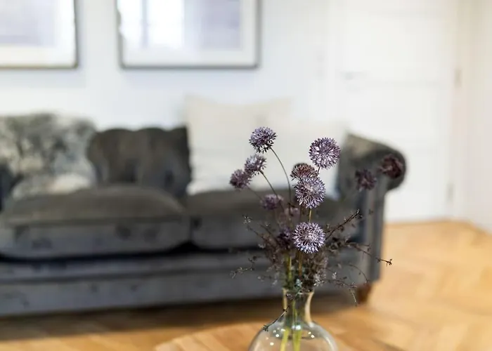 The Crescent, Aberdeen City Centre Apartment